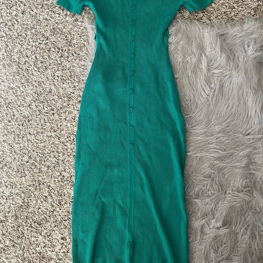 Cider Green Open Back Bodycon Midi Dress - Picture 2 of 10